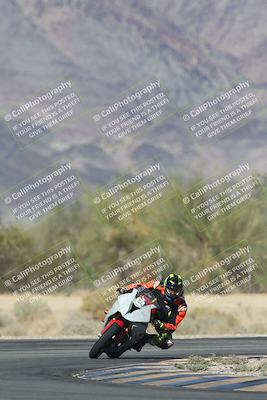 media/Oct-30-2025-Racers Edge (Thu) [[dabbdaf680]]/3-B Group/Session 5 (Turn 6)/